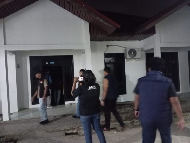 
					Polres Kuantan Singingi Intensifkan Razia, Warung Remang-Remang dan Kos-Kosan Diduga Menjadi Lokasi Peredaran Narkoba